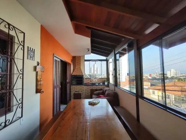 Casa / Sobrado para Venda em São José/SC Areias 3 Quartos