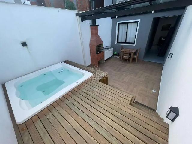 Casa / Sobrado para Venda em São José/SC Areias 3 Quartos