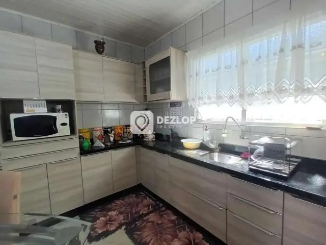 Casa / Sobrado para Venda em São José/SC Areias 3 Quartos