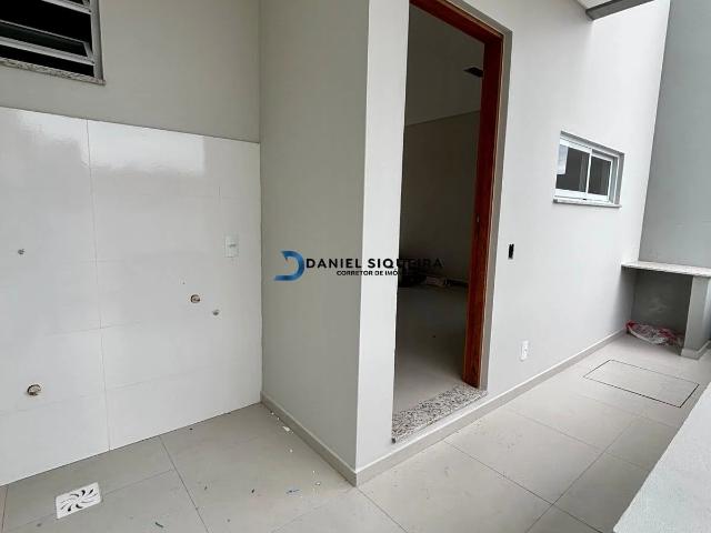 Casa / Sobrado para Venda em São José/SC Areias 3 Quartos