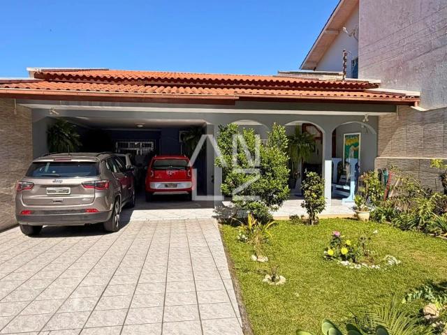 Casa / Sobrado para Venda em São José/SC Barreiros 4 Quartos