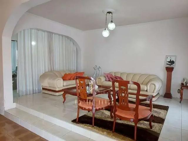 Casa / Sobrado para Venda em São José/SC Barreiros 4 Quartos