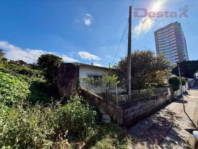 Casa / Sobrado para Venda em São José/SC Barreiros 4 Quartos