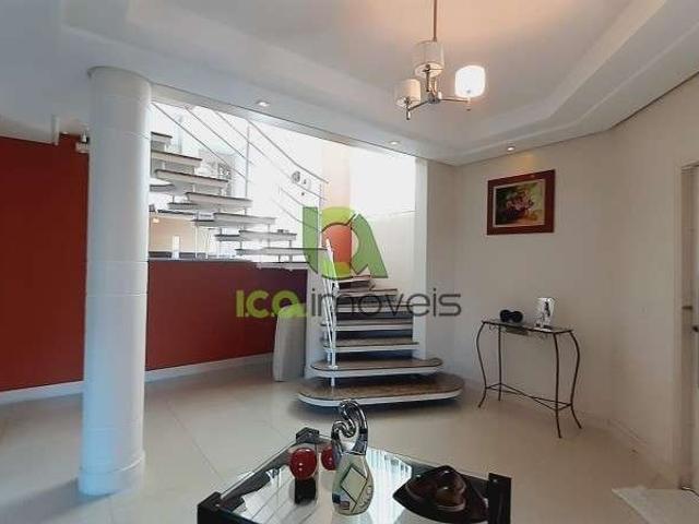 Casa / Sobrado para Venda em São José/SC Barreiros 5 Quartos