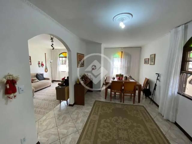 Casa / Sobrado para Venda em São José/SC Barreiros 5 Quartos