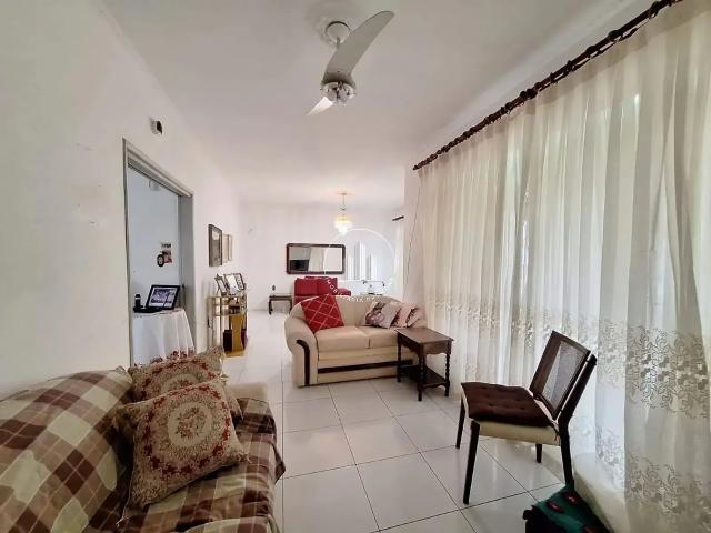 Casa / Sobrado para Venda em São José/SC Barreiros 3 Quartos