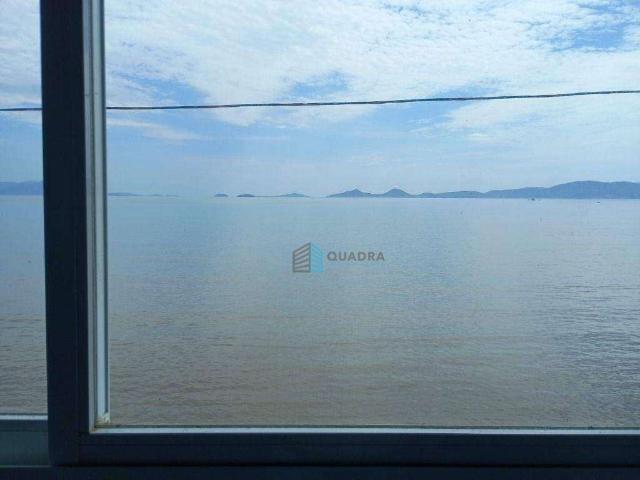 Casa / Sobrado para Venda em São José/SC Barreiros 3 Quartos
