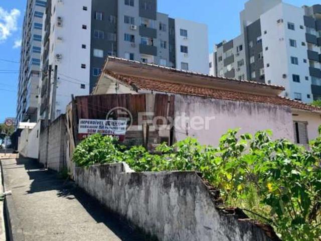 Casa / Sobrado para Venda em São José/SC Barreiros 3 Quartos
