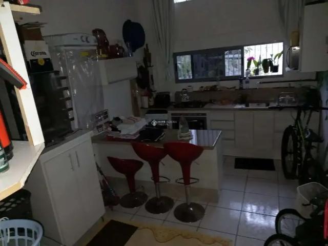Casa / Sobrado para Venda em São José/SC Barreiros 3 Quartos