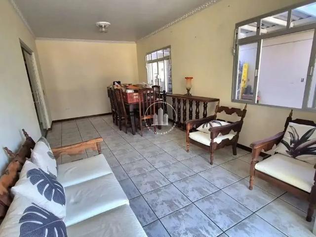 Casa / Sobrado para Venda em São José/SC Barreiros 3 Quartos