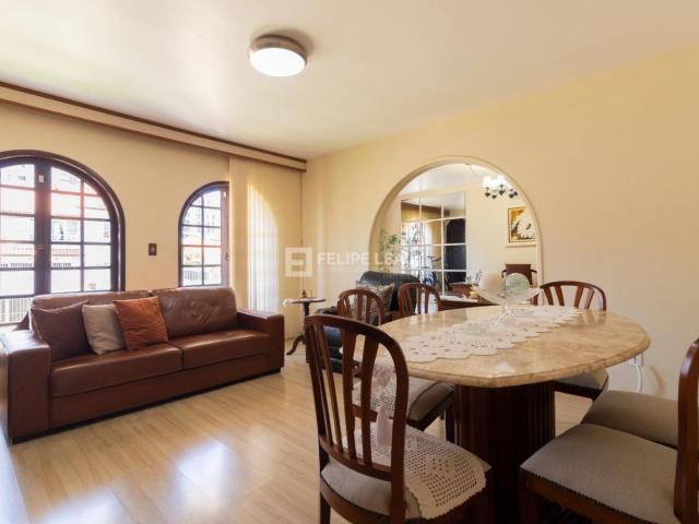 Casa / Sobrado para Venda em São José/SC Barreiros 3 Quartos