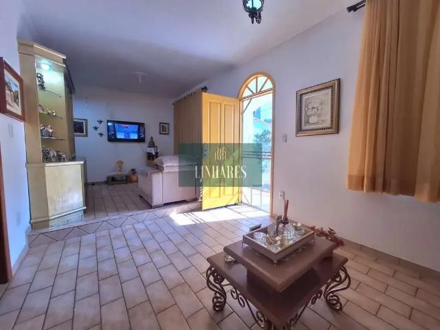 Casa / Sobrado para Venda em São José/SC Barreiros 3 Quartos