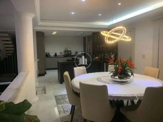 Casa / Sobrado para Venda em São José/SC Bosque das Mansões 4 Quartos
