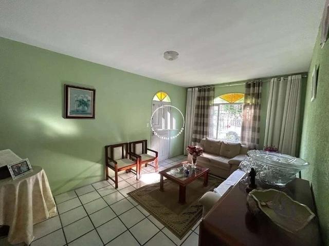 Casa / Sobrado para Venda em São José/SC Campinas 4 Quartos