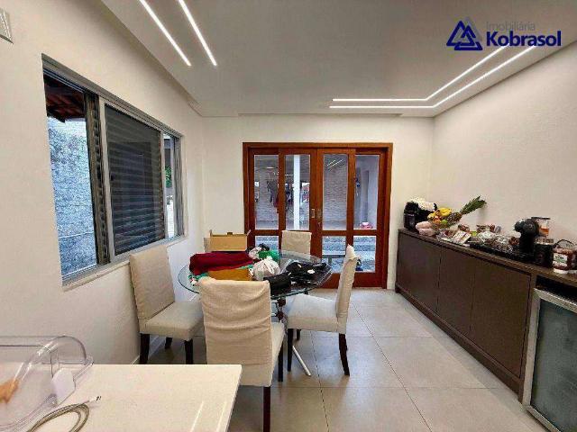 Casa / Sobrado para Venda em São José/SC Centro 4 Quartos