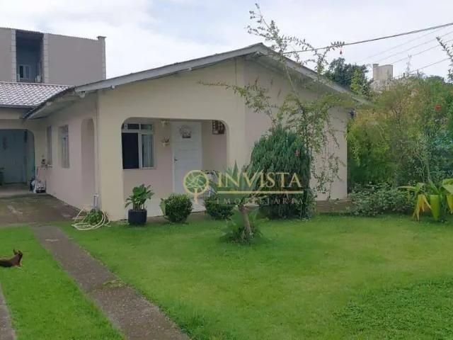 Casa / Sobrado para Venda em São José/SC Fazenda Santo Antônio 3 Quartos