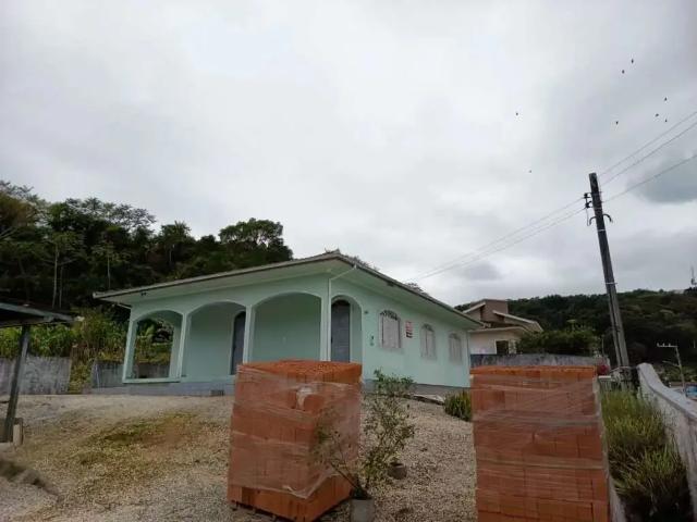 Casa / Sobrado para Venda em São José/SC Fazenda Santo Antônio 3 Quartos