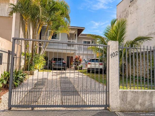 Casa / Sobrado para Venda em São José/SC Forquilhas 3 Quartos