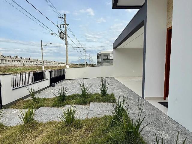 Casa / Sobrado para Venda em São José/SC Forquilhas 3 Quartos