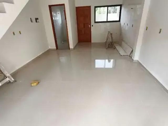 Casa / Sobrado para Venda em São José/SC Forquilhas 2 Quartos