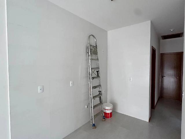 Casa / Sobrado para Venda em São José/SC Forquilhas 2 Quartos