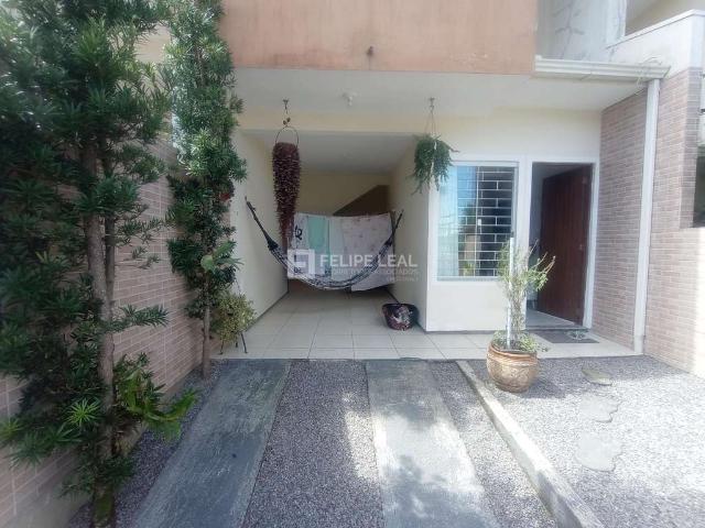 Casa / Sobrado para Venda em São José/SC Forquilhas 2 Quartos