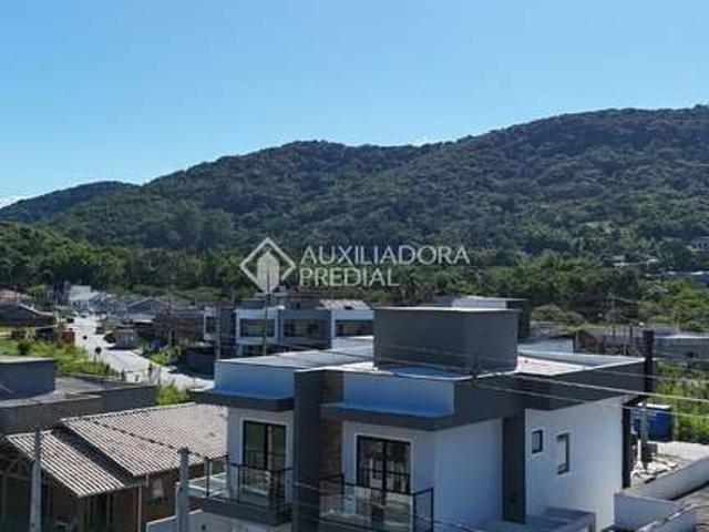 Casa / Sobrado para Venda em São José/SC Forquilhas 2 Quartos