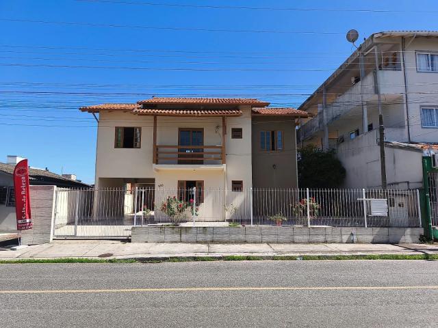 Casa / Sobrado para Venda em São José/SC Forquilhinha 4 Quartos