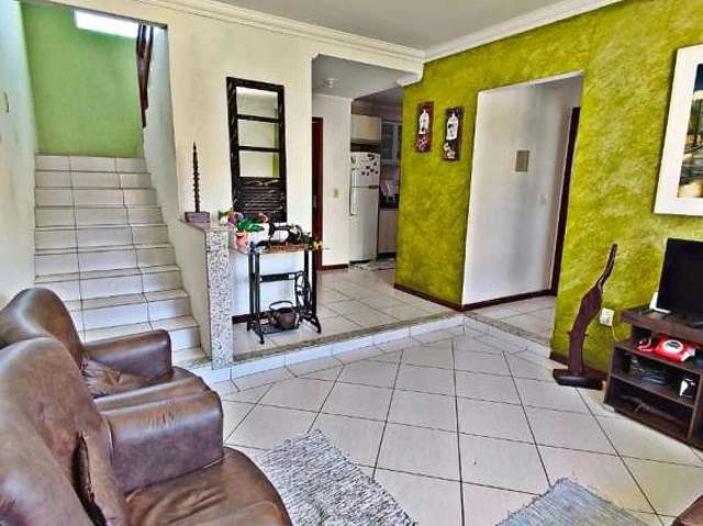 Casa / Sobrado para Venda em São José/SC Forquilhinha 4 Quartos