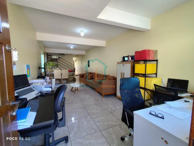 Casa / Sobrado para Venda em São José/SC Forquilhinha 3 Quartos