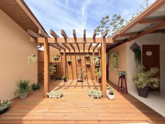 Casa / Sobrado para Venda em São José/SC Forquilhinhas 3 Quartos