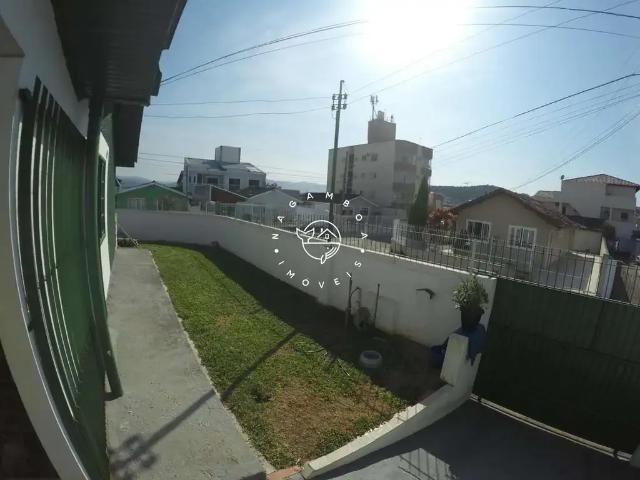 Casa / Sobrado para Venda em São José/SC Forquilhinha 4 Quartos