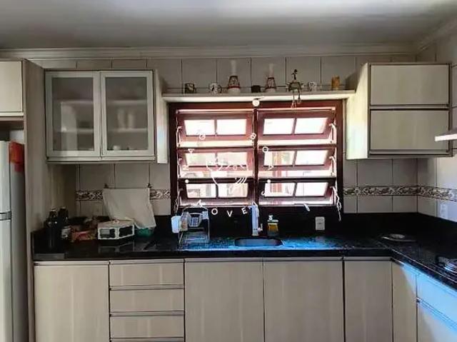 Casa / Sobrado para Venda em São José/SC Forquilhinha 4 Quartos