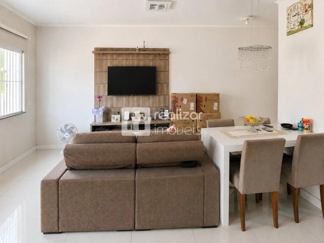 Casa / Sobrado para Venda em São José/SC Ipiranga 2 Quartos