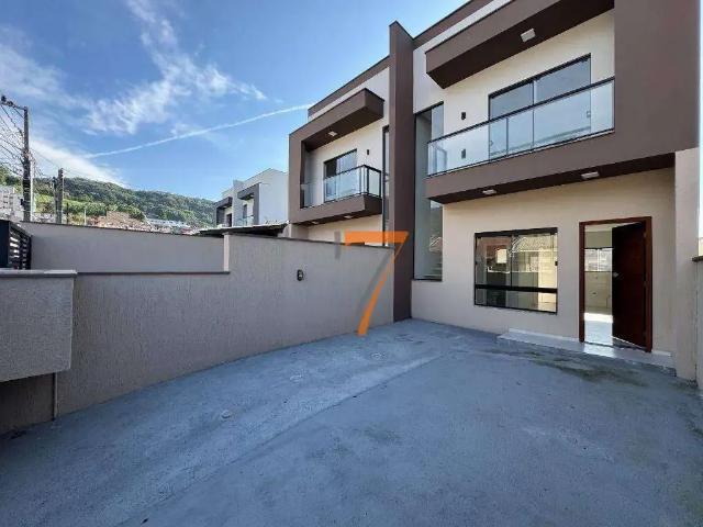 Casa / Sobrado para Venda em São José/SC Ipiranga 2 Quartos