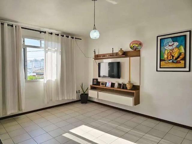 Casa / Sobrado para Venda em São José/SC Ipiranga 3 Quartos