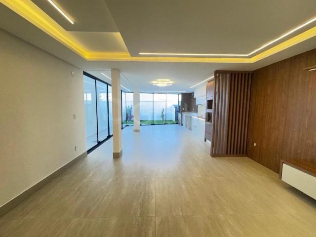 Casa / Sobrado para Venda em São José/SC Ipiranga 3 Quartos