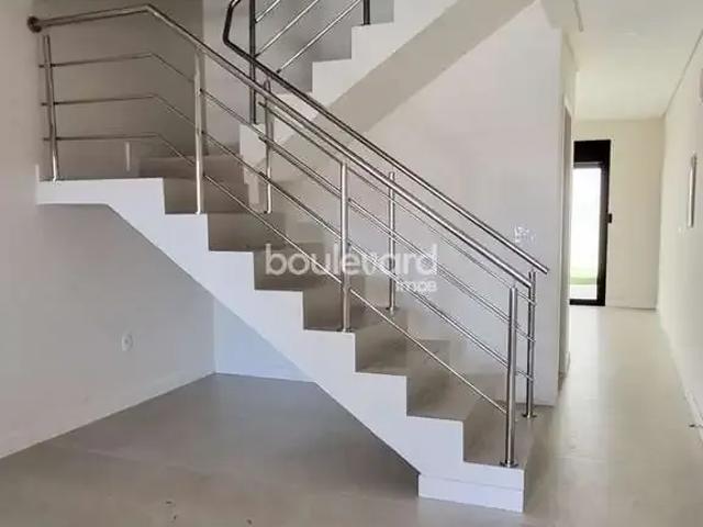 Casa / Sobrado para Venda em São José/SC Ipiranga 3 Quartos