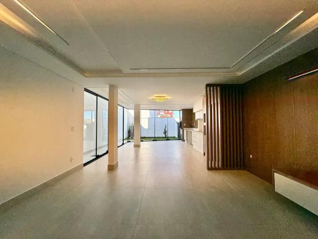 Casa / Sobrado para Venda em São José/SC Ipiranga 3 Quartos