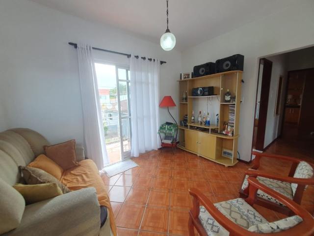 Casa / Sobrado para Venda em São José/SC Ipiranga 4 Quartos