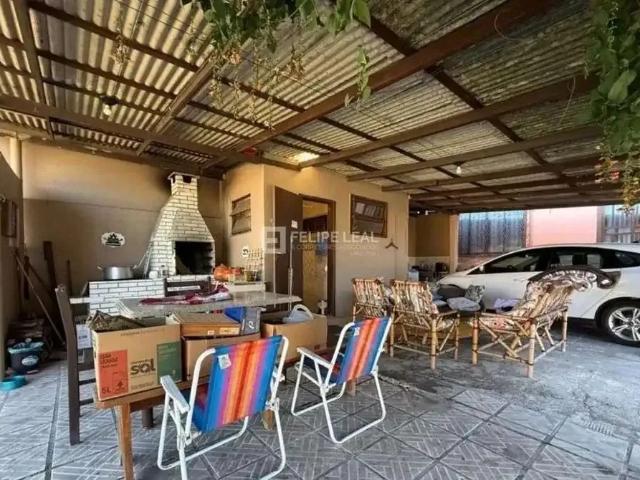 Casa / Sobrado para Venda em São José/SC Ipiranga 5 Quartos