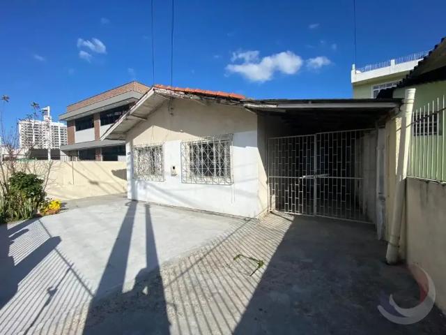 Casa / Sobrado para Venda em São José/SC Kobrasol 3 Quartos