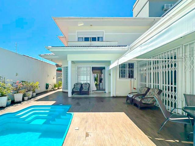 Casa / Sobrado para Venda em São José/SC Picadas do Sul 4 Quartos