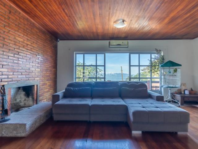 Casa / Sobrado para Venda em São José/SC Ponta de Baixo 3 Quartos