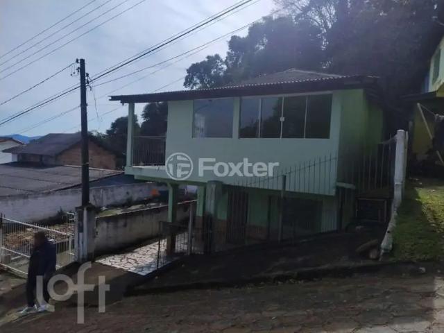 Casa / Sobrado para Venda em São José/SC Ponta de Baixo 3 Quartos