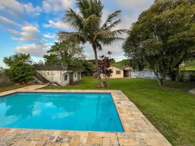 Casa / Sobrado para Venda em São José/SC Ponta de Baixo 4 Quartos