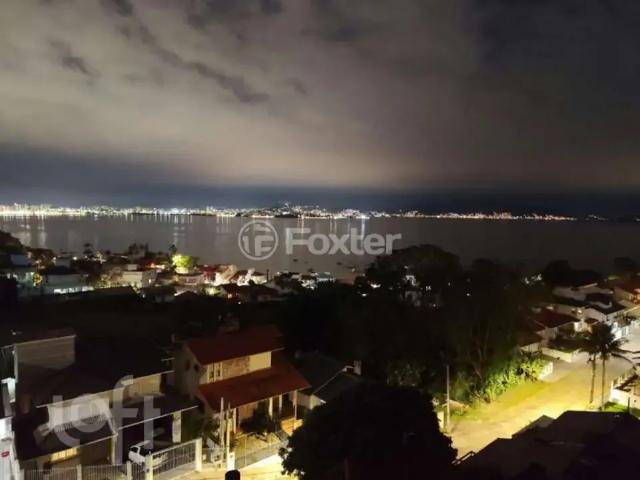 Casa / Sobrado para Venda em São José/SC Ponta de Baixo 4 Quartos