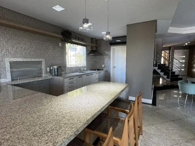 Casa / Sobrado para Venda em São José/SC Ponta de Baixo 4 Quartos