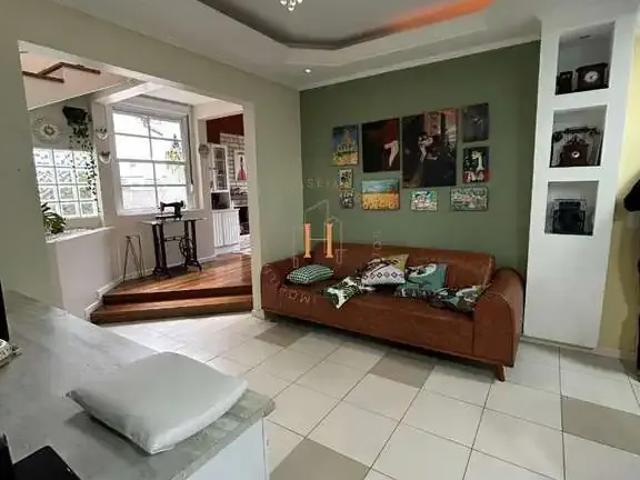 Casa / Sobrado para Venda em São José/SC Ponta de Baixo 4 Quartos