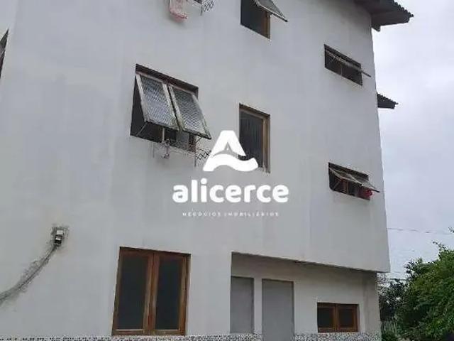 Casa / Sobrado para Venda em São José/SC Ponta de Baixo 6 Quartos
